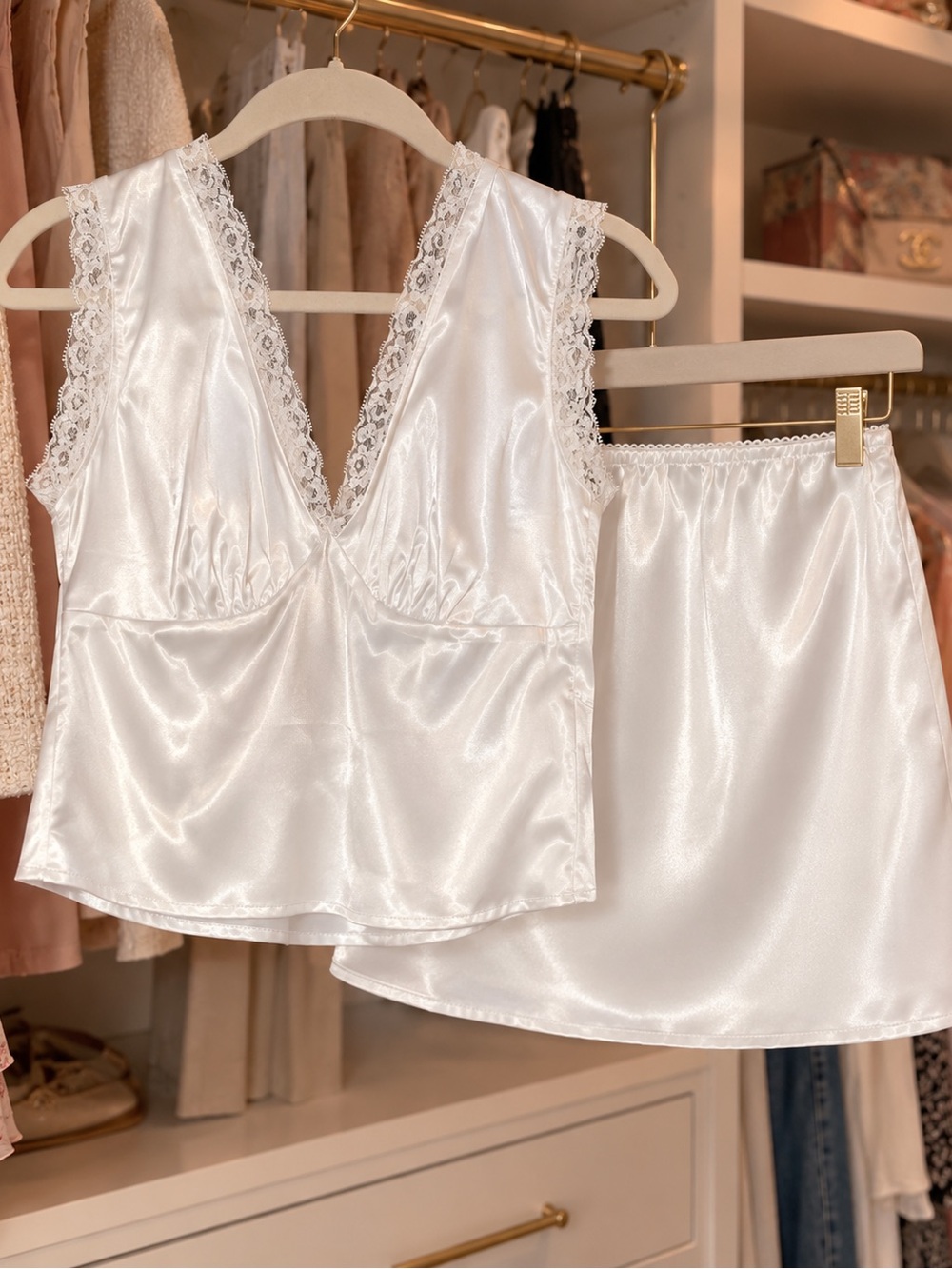 COMMENSE White Satin Lace Open Tie-Back Top & Mini Skirt Set S NWOT